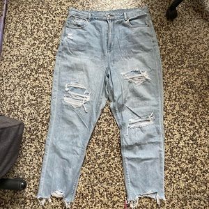 Hish Waisted Mom Jeans from American Eagle